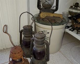 Crocks, stoneware. Lamps