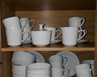  Corning , Centura, 65 pieces 