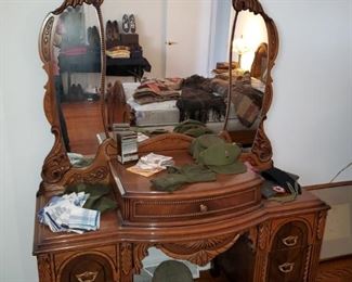 Antique dressing table,  matching    chest of drawers, bachelors chest full size bed frame.  4 pieces in all