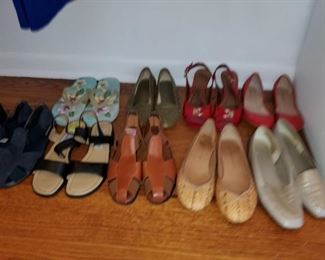 Women's shoes size 8 