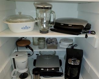 Lean Mean Fat grilling machine, Braun Blender pitcher only, Oster waffle maker, 