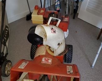 Snowblower,  Craftsman Eager 1, 
22 in power propelled