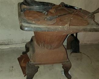 Cast iron stove 