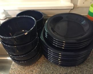 Set of blue dishes.