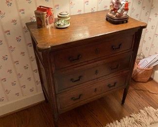 three drawer antique dresser $360 31.25"w x 17.5"d x 34"h