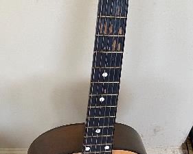 Synsonics Acoustic Guitar 