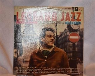 DSC 1308 FEATURING A LARGE COLLECTION OF&nbsp;JAZZ RECORDS (Spanning 3 Generations of Collecting)&nbsp;What you see in the pictures that follow represents less than 25% of the Alan Javorcky Collection; which numbers more than 1,540 albums nearly all are Jazz Albums.&nbsp;We will be selling this as one complete collection. Serious Collectors&nbsp; may view the Collection, by appointment only,&nbsp; &nbsp;Please contact me to make an appointment to see the Collection. Appointments will begin on&nbsp; March 16th-30th.&nbsp;Offers will be taken on the entire collection and the best offer received by noon on March 31st&nbsp;will own the collection.&nbsp; Phone, text or email me at 615-364-3726 or parker@pes3d.com&nbsp; to make offers or to&nbsp; see the collection.&nbsp;