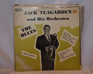 DSC 1456  FEATURING A LARGE COLLECTION OF&nbsp;JAZZ RECORDS (Spanning 3 Generations of Collecting)&nbsp;What you see in the pictures that follow represents less than 25% of the Alan Javorcky Collection; which numbers more than 1,540 albums nearly all are Jazz Albums.&nbsp;We will be selling this as one complete collection. Serious Collectors&nbsp; may view the Collection, by appointment only,&nbsp; &nbsp;Please contact me to make an appointment to see the Collection. Appointments will begin on&nbsp; March 16th-30th.&nbsp;Offers will be taken on the entire collection and the best offer received by noon on March 31st&nbsp;will own the collection.&nbsp; Phone, text or email me at 615-364-3726 or parker@pes3d.com&nbsp; to make offers or to&nbsp; see the collection.&nbsp;