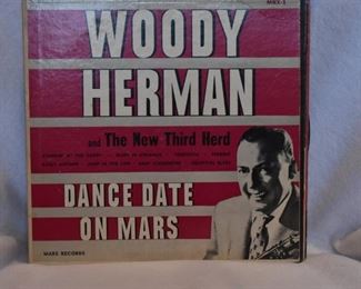 DSC 1493 FEATURING A LARGE COLLECTION OF&nbsp;JAZZ RECORDS (Spanning 3 Generations of Collecting)&nbsp;What you see in the pictures that follow represents less than 25% of the Alan Javorcky Collection; which numbers more than 1,540 albums nearly all are Jazz Albums.&nbsp;We will be selling this as one complete collection. Serious Collectors&nbsp; may view the Collection, by appointment only,&nbsp; &nbsp;Please contact me to make an appointment to see the Collection. Appointments will begin on&nbsp; March 16th-30th.&nbsp;Offers will be taken on the entire collection and the best offer received by noon on March 31st&nbsp;will own the collection.&nbsp; Phone, text or email me at 615-364-3726 or parker@pes3d.com&nbsp; to make offers or to&nbsp; see the collection.&nbsp;