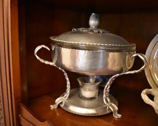 Beautiful Hammered Aluminum Chaffing Dish 