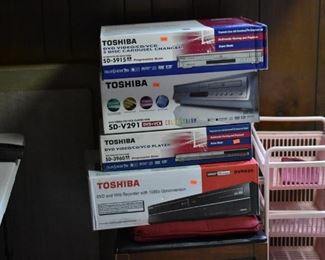 Toshiba DVD Video Recorder with 5 disc carousal changer * Toshiba SD-V291 DVD-VCR Player * Toshiba SD-3960 DVD Video/CD/VCD Player * Toshiba DVR620, DVD and VHS Recorder with 1080p Upconversion