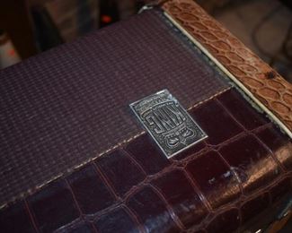 King 2b Silvertone (2 of 4 pics)