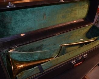 King 2b Liberty Trombone (3 of 4 pics)