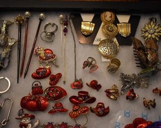 Lots of Beautiful Vintage Jewelry , more than is shown in these pictures
