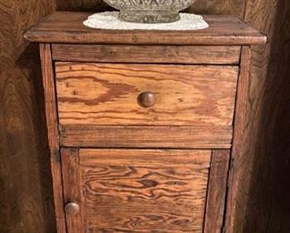 SMALL ANTIQUE CABINET AND BRIDAL BASKET