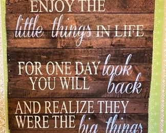 INSPIRATIONAL WOODEN WALL HANGING