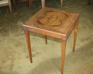 Small Baker end table  21 3/4" tall 17 1/2" x 17 1/2  - Asking $150.00