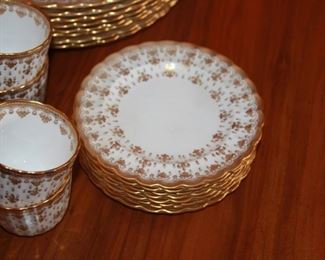 Spode China 'Fleur de Lys" gold pattern - service for 8, 8-diner 101/2", 8-salad 8", 8-Bread 6 3/8, 8-saucers 5 1/4", 8-cups. 40 piece set - asking $395.00