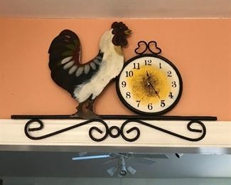 Country farmhouse rooster clock. Just add fresh batteries, works well!