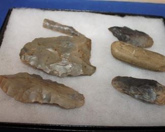 NATIVE AMERICAN TOOL AND ARROWHEADS 