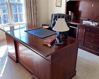 Executive Office Furniture 