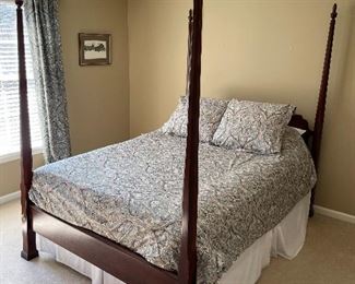 Queen size mahogany 4 poster bed with Pottery Barn linens