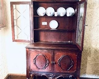 Small hutch married top and bottom. See gap in photos. 
34w 75t 18.5 D   $100