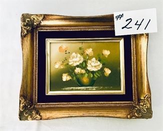 Oil on board yellow roses framed 
see photo for frame damage 
11 W8.5 T $99