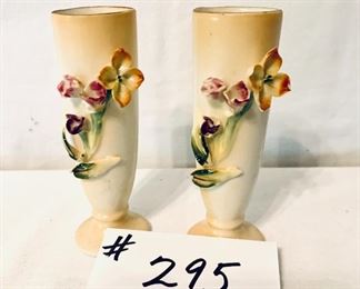 Pair of vintage bud  vases
 5 inches tall $16