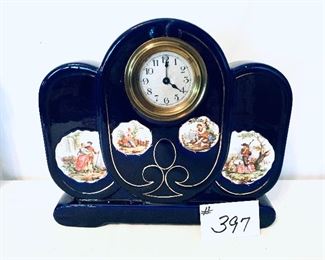 Novelty porcelain clock 
not working see chip next photo 
$100