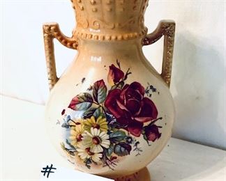 Sandon vase 9 inches tall $14