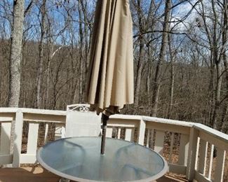 outdoor table/chairs