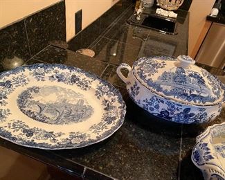 Palissy 1790 Avon Scenes Blue