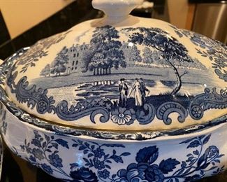 Palissy 1790 Avon Scenes Blue Soup Tureen 