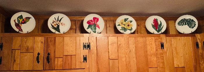 Set of 6 floral plates 
Sold