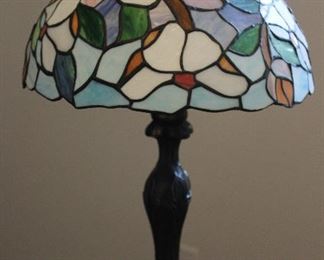 Tiffany Style Stain Glass Table Lamp