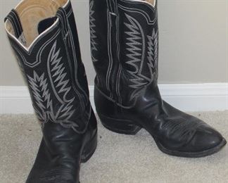 ML Leddy Vintage 1970’s Custom Made Black Leather with White Stitching