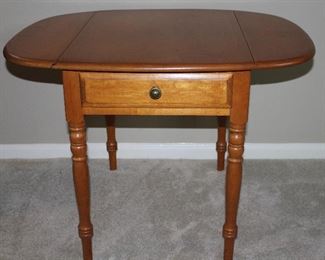 Roger Conant Ball Gurniture: Solid Maple Oval Drop Side Occasional/Side Table with Drawer on Turned Legs (19”W closed/33.5” open x 26”D x 23.5”H)