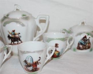 Bavaria Child’s Tea Set Teapot, Sugar w/Lid and Creamer. 4 Cups & Saucers(saucers not shown)