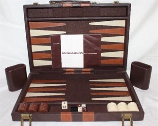 Backgammon set