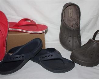 Red crocs flip flop men's size 9
Black crocs flip flops men's size 10
Crocs men's size 10