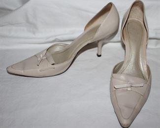 Ann Taylor woman's size 7.5