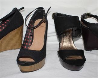 Report black wedge woman's size 8.5
Nine west brown sling back wedges woman's 8