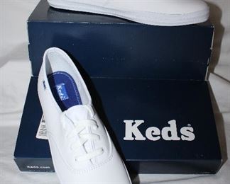 Keds white sneakers woman's size 9