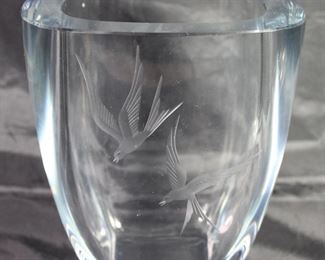 Heavy Crystal Vase with Etched/Cut Scissor Tail Birds (6’H x 5 1/2” x 5 1/4”