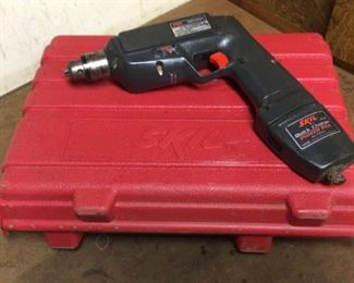 Skill Drill and Screw Drill model 2725