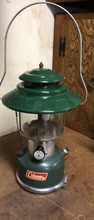 Vintage Green Coleman Big Hat Lantern 228F Double Mantle
