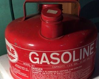 Vintage Red Gas Can - Type I, Red, 1 Gallon