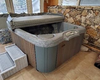 Hot tub