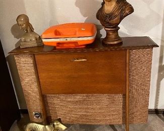 MCM record player console!